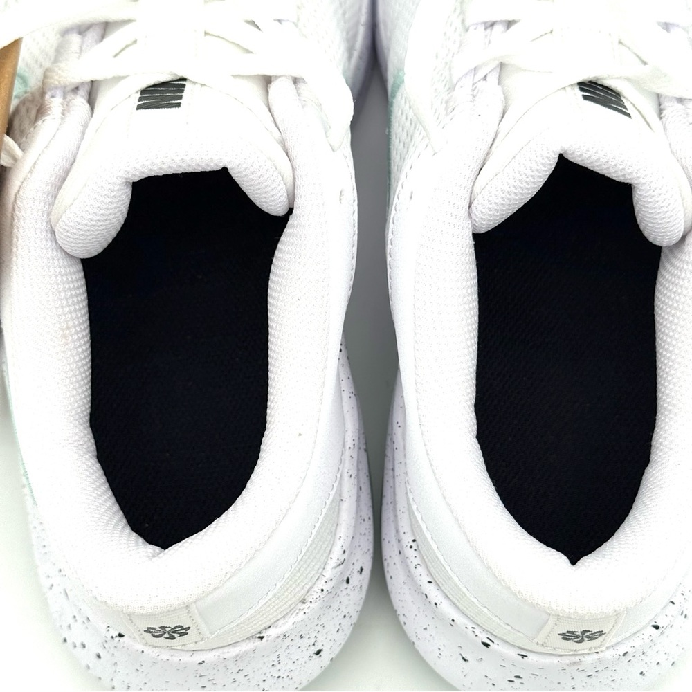 NWT NIB New Nike Women's Legend Essential 3 NN Running Walking Shoes Tennis 8.5 - Picture 8 of 9